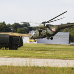 23.06.2019 Masłów.Lotnisko. I Memoriał Kawaleryjsko - Spadochronowy im. generała Tadeusza Buka / Jarosław Kubalski / Radio Kielce