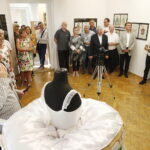 28.06.2019 Busko - Zdrój. Galeria "Zielona" i Fundacja im. Edwarda Kusztala - wystawa projektów kostiumów Małgorzaty Słoniowskiej do oper / Jarosław Kubalski / Radio Kielce