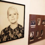 28.06.2019 Busko - Zdrój. Galeria "Zielona" i Fundacja im. Edwarda Kusztala - wystawa projektów kostiumów Małgorzaty Słoniowskiej do oper oraz przedmiotów związanych z Krystyną Jamroz / Radio Kielce