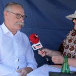 Masłów. Plenerowy Raport Dnia. Na zdjęciu (od lewej): Tomasz Lato, wójt Masłowa i Ewa Okońska / Krzysztof Bujnowicz / Radio Kielce