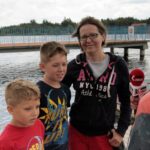 Morawica. Letni Raport Dnia. Pani Anna z synami: Wiktorem i Dawidem / Krzysztof Bujnowicz / Radio Kielce