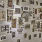 Wystawa „Obraz Cyganów. Cyganie w obrazach – zbiór cyganaliów z kolekcji Andrzeja Grzymała-Kazłowskiego” / Michał Walczak