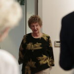 Wojenne losy por. Tadeusza Rojka i jego rodziny na wystawie w OMPiO. Córka porucznika Danuta Żbikowska / Marzena Mąkosa / Radio Kielce