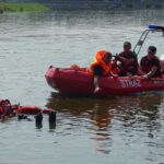 Ćwiczenia strażaków z zakresu ratownictwa na wodzie / Emilia Sitarska / Radio Kielce