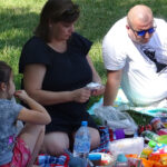 Ostrowiec Świętokrzyski. Śniadanie w parku / Emilia Sitarska / Radio Kielce