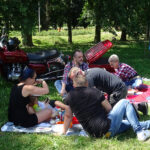 Ostrowiec Świętokrzyski. Śniadanie w parku / Emilia Sitarska / Radio Kielce