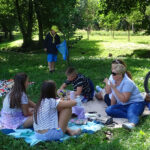 Ostrowiec Świętokrzyski. Śniadanie w parku / Emilia Sitarska / Radio Kielce