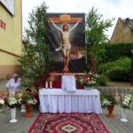 Ostrowiec Świętokrzyski. Ołtarz przy ulicy Starokunowskiej / Anna Głąb / Radio Kielce