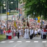 Ostrowiec Świętokrzyski. Procesja Bożego Ciała / Emilia Sitarska / Radio Kielce