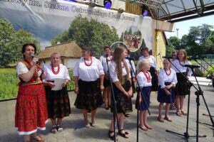 Sędziszów. XII Festiwal Ludowy im. Stefana Ostrowskiego i Jana Jawora / Ewa Pociejowska-Gawęda / Radio Kielce