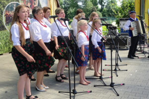 Sędziszów. XII Festiwal Ludowy im. Stefana Ostrowskiego i Jana Jawora / Ewa Pociejowska-Gawęda / Radio Kielce