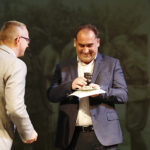 Kielce. Uroczystości upamiętniające utworzenie 2. Pułku Artylerii Lekkiej Legionów. Na zdjęciu: Arkadiusz Kubiec, zastępca prezydenta Kielc i Janusz Knap, prezes zarządu Radia Kielce / Jarosław Kubalski / Radio Kielce