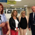 Na zdjęciu (od lewej): Małgorzata Jalowska – wicestarosta opatowski, Małgorzata Kiebzak – dyrektor świętokrzyskiego NFZ, Irena Liszka – dyrektor ds. lecznictwa w szpitalu św. Leona, Artur Kubas – prezes szpitala św. Leona / Emilia Sitarska / Radio Kielce
