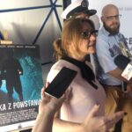 Wirtualny Teatr Historii „Niepodległa” zagościł na dziedzińcu Zamku Królewskiego w Sandomierzu. Na zdjęciu: Anna Osiadacz - Fundacja Koncept Kultura i Dominik Płaza / Grażyna Szlęzak-Wójcik / Radio Kielce