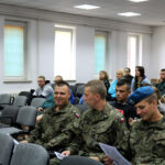 Kielce. Szkolenie osób zainteresowanych wstąpieniem do wojska. To element akcji promocyjnej prowadzonej przez MON „Zostań Żołnierzem Rzeczypospolitej” / Magdalena Blicharska / Radio Kielce