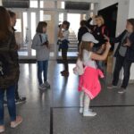 Kielce. Warsztaty fotograficzne. Uczestnicy mogą liczyć na wsparcie profesjonalistów, między innymi fotografika Antoniego Myśliwca i plastyka Joanny Biskup-Brykczyńskiej. / BWA