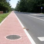 Bogucice. Nowy chodnik wzdłuż drogi wojewódzkiej 767 / Marta Gajda / Radio Kielce