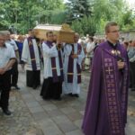 Pożegnanie księdza Daniela Jarosińskiego / Piotr Kwaśniewski / Radio Kielce