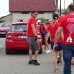 Sprzątanie terenów kolejki wąskotorowej. / Ewa Pociejowska-Gawęda / Radio Kielce