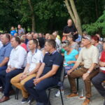 Piknik PiS w Nieciesławicach. Pierwszy z lewej: Piotr Wawrzyk, wiceminister spraw zagranicznych; Maria Zuba - poseł PiS; trzeci z prawej: Marek Kwitek - poseł PiS / Michał Kita / Radio Kielce