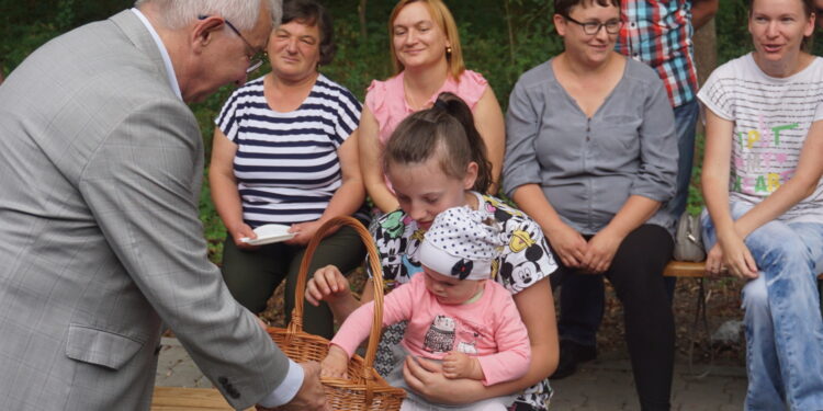 Piknik PiS w Nieciesławicach. Krzysztof Lipiec - poseł PiS / Michał Kita / Radio Kielce