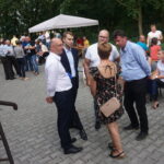 Piknik PiS w Nieciesławicach. Z lewej: Piotr Wawrzyk, wiceminister spraw zagranicznych / Michał Kita / Radio Kielce