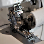 Warsztaty krawieckie z cyklu „Uszyj to sam” w Ambasadzie Dizajnu / Patryk Cudzik / Radio Kielce