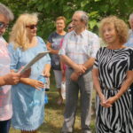 Leszek Gadawski – prezes Towarzystwa Przyjaciół Buska, Alicja Bednarska – wiceprzewodnicząca, Alicja Majewska / Dorota Klusek / Radio Kielce