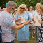 Leszek Gadawski – prezes Towarzystwa Przyjaciół Buska, Alicja Bednarska – wiceprzewodnicząca, Alicja Majewska / Dorota Klusek / Radio Kielce