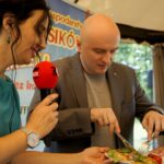 Kielce. Stacja: Wakacje (24.06.2019). Magdalena Sitek - Radio Kielce i Rafał Nowak - dyrektor Wzgórza Zamkowego w Kielcach / Piotr Kwaśniewski / Radio Kielce