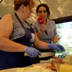 Stacja: Wakacje. Elżbieta Osman - Gospodarstwo Agroturystyczne "Daleko Od Szosy" i Magdalena Sitek - Radio Kielce / Piotr Kwaśniewski / Radio Kielce