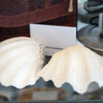 Przedmioty zarekwirowane przez Izbę Administracji Skarbowej w Kielcach / Patryk Chudzik / Radio Kielce