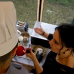 Śniadanie w ogrodzie. Damian Domagała - szef kuchni w restauracji "Oranżeria" w Best Western Grand Hotel Kielce i Magdalena Sitek - Radio Kielce / Piotr Kwaśniewski / Radio Kielce