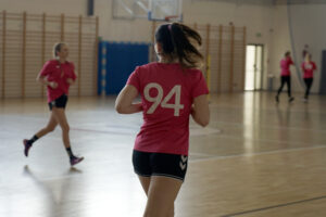 Kielce. Trening piłkarek ręcznych Korony Handball / Patryk Cudzik / Radio Kielce