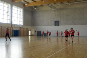 Kielce. Trening piłkarek ręcznych Korony Handball / Patryk Cudzik / Radio Kielce