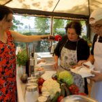 Stacja Wakacje. Smakuj lato. Magdalena Sitek - Radio Kielce, Barbara Chrobot - właścicielka restauracji La Cucina Italiana i Salvatore Petrolo / Piotr Kwaśniewski / Radio Kielce