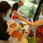 Stacja Wakacje. Smakuj lato. Barbara Chrobot - właścicielka restauracji La Cucina Italiana, Salvatore Petrolo i Magdalena Sitek - Radio Kielce / Piotr Kwaśniewski / Radio Kielce