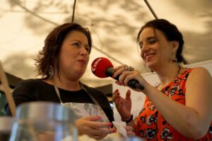 Stacja Wakacje. Smakuj lato. Barbara Chrobot - właścicielka restauracji La Cucina Italiana i Magdalena Sitek - Radio Kielce / Piotr Kwaśniewski / Radio Kielce