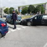 Wypadek na skrzyżowaniu ulic Miodowicza, Wyszyńskiego i Grotta / KPP w Busku-Zdroju