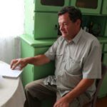 Na zdjęciu: Ireneusz Płocha z Oblekonia w gminie Pacanów, przedstawiciel mieszkańców walczących o przywrócenie połączenia komunikacyjnego na trasie Rataje -Grotniki / Marta Gajda / Radio Kielce