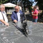 Letni Raport Dnia z Radoszyc. Marian Jankowski - przewodniczący Rady Miasta w Radoszycach, Michał Pękala - burmistrz miasta i gminy Radoszyce i Robert Szumielewicz - Radio Kielce / Grzegorz Janka / Radio Kielce