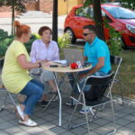 Letni Raport Dnia. Od lewej: Agata Jackiewicz - dyrektor MGOK, Maria Dutkiewicz – regionalistka i Robert Szumielewicz  / Paweł Mikołajczyk / Radio Kielce