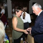 Spotkanie dzieci i opiekunów z przedstawicielami samorządu województwa. Andrzej Bętkowski - marszałek województwa świętokrzyskiego / Urząd Marszałkowski Województwa Świętokrzyskiego