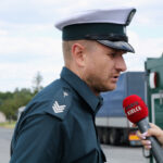 Mobilna Stacja Kontroli Pojazdów. Starszy inspektor Aleksander Wietrzyk, Wojewódzki Inspektor Transportu Drogowego w Katowicach  / Magdalena Blicharska / Radio Kielce