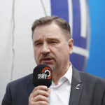 Kielce. Trzeci etap 30. Wyścigu Solidarności i Olimpijczyków. Na zdjęciu Piotr Duda - przewodniczący NSZZ "Solidarność" / Jarosław Kubalski / Radio Kielce