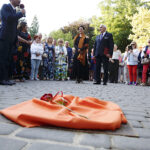 Joanna Woś odsłoniła "Słoneczko". Joanna Woś i Waldemar Sikora - burmistrz Buska-Zdroju / Jarosław Kubalski / Radio Kielce