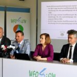 Na zdjęciu (od lewej): Grzegorz Socha - zastępca prezesa WFOŚiGW w Kielcach, Ryszard Gliwiński - prezes WFOŚiGW w Kielcach, Anna Krupka - wiceminister sportu i senator Krzysztof Słoń / Magdalena Blicharska / Radio Kielce