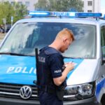 Trójka dzieci i pies zamknięte w zaparkowanym samochodzie przy ulicy Radiowej / Piotr Kwaśniewski / Radio Kielce