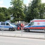 Trójka dzieci i pies zamknięte w zaparkowanym samochodzie przy ulicy Radiowej / Piotr Kwaśniewski / Radio Kielce