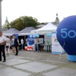 Kielce. Akcja informacyjna o programie "Rodzina 500+" / Magdalena Blicharska / Radio Kielce